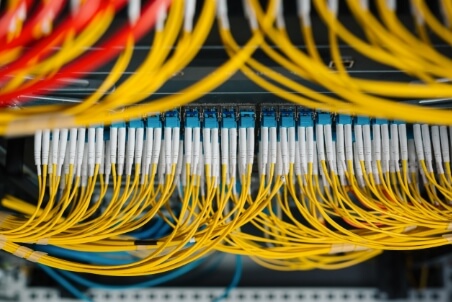Cable troncal de fibra óptica